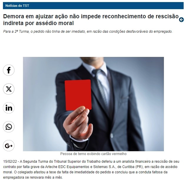 TST reconhece rescisão indireta por assédio moral Pessoa de terno segurando um cartão vermelho, ilustrando notícia do TST sobre reconhecimento de rescisão indireta por assédio moral.